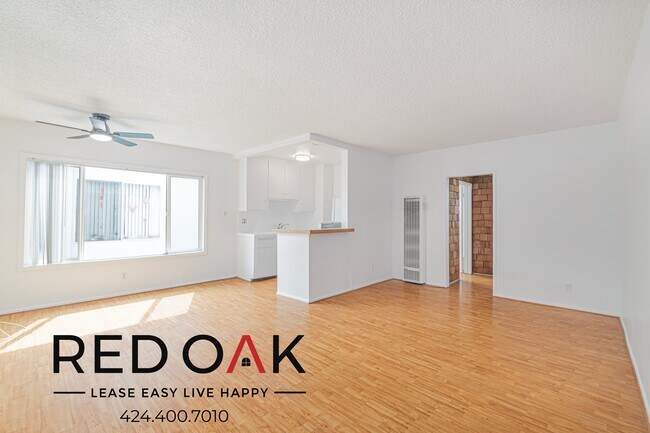 Building Photo - 4037 McLaughlin Ave