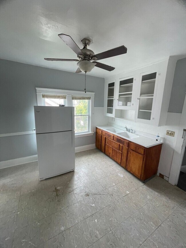 Foto del edificio - 951 Royal Rd