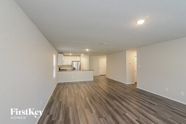 Foto del edificio - 5606 Tempest Ct