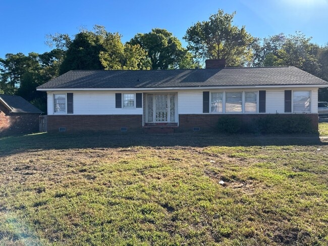 Building Photo - 5 Fair Oaks Dr