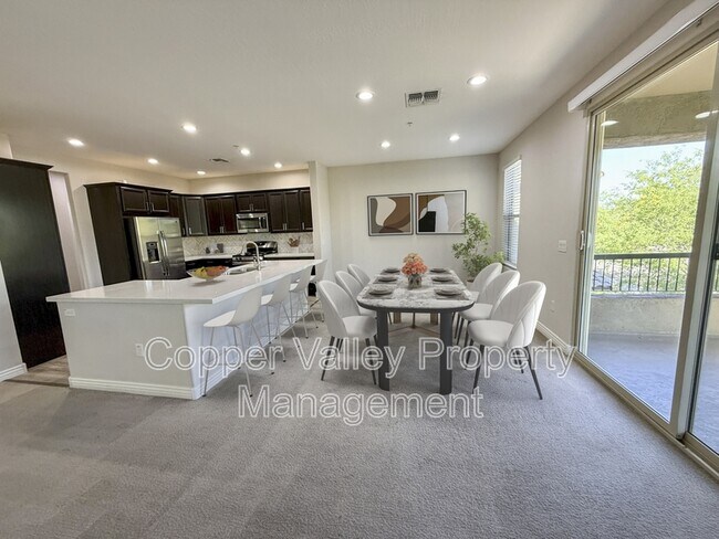 Foto del edificio - 2425 W Bronco Butte Trl