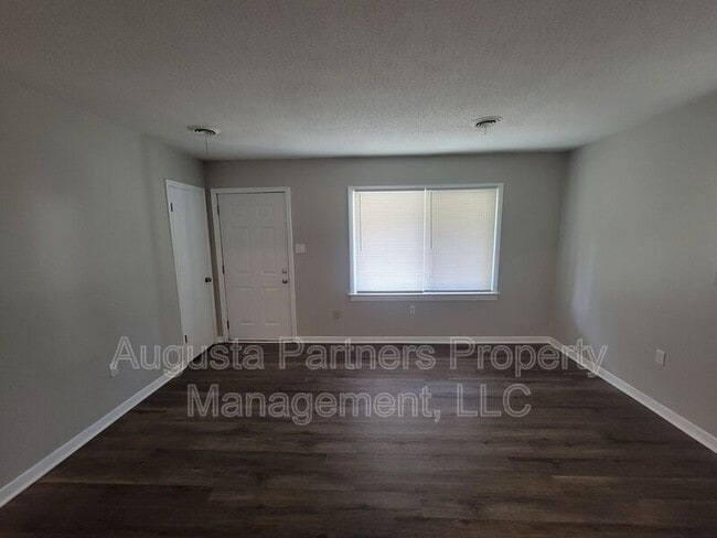 Foto del edificio - 3618 Audubon Pl