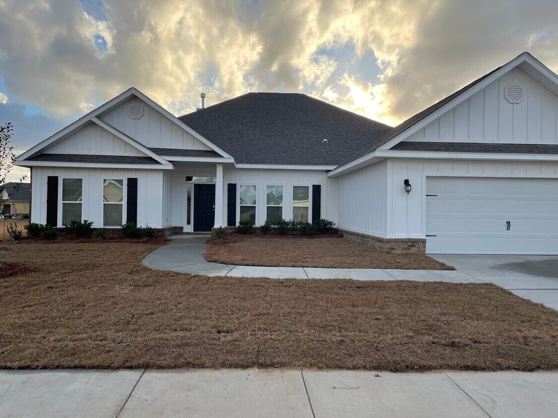 Foto principal - 8663 Calverton St