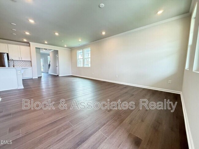 Foto del edificio - 304 Marmalade Sky Ln