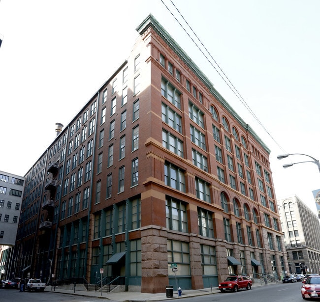 Building Photo - 10th Street Lofts