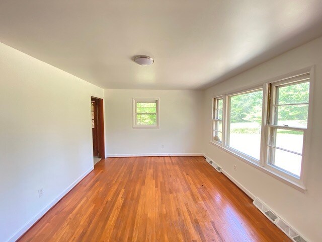 Foto del edificio - 3646 Cedar Grove Rd