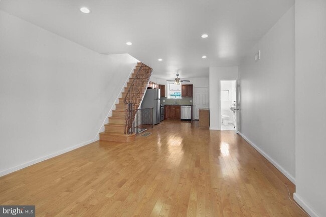 Building Photo - 2215 S Hicks St