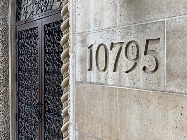 Building Photo - 10795 Wilshire Blvd