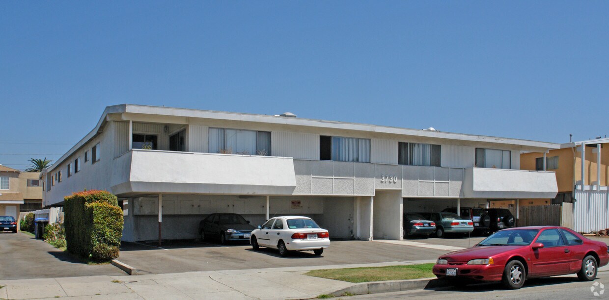 Foto del edificio - 3730 Midvale Ave