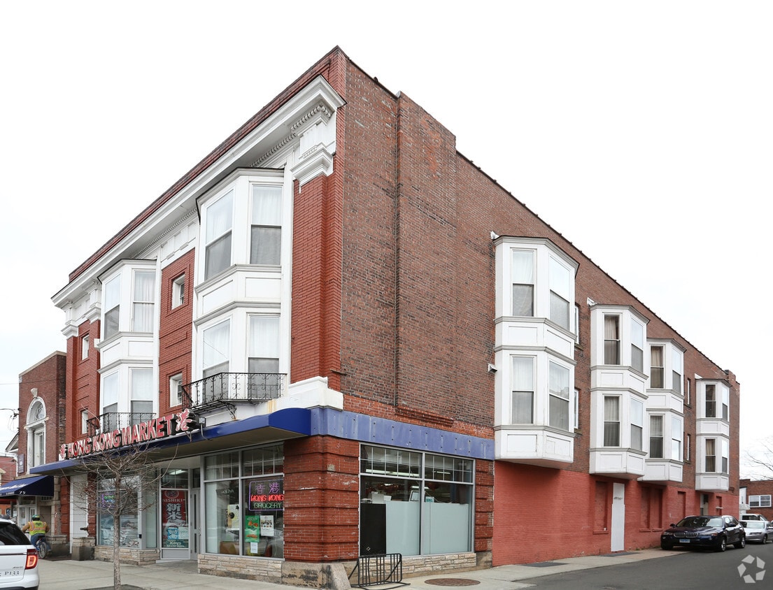 Primary Photo - 69-73 Whitney Ave
