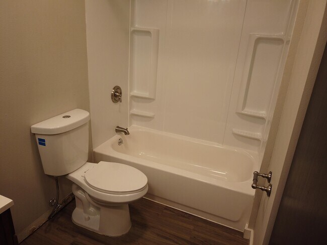 Foto del edificio - 2515 Thorndyke Ave W