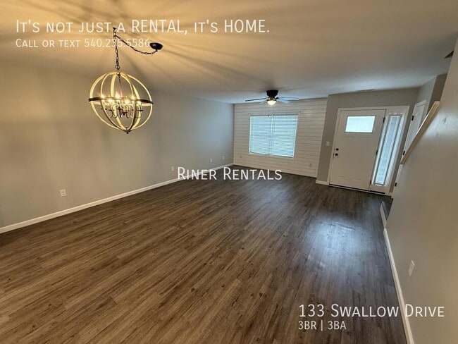 Building Photo - 133 Swallow Dr