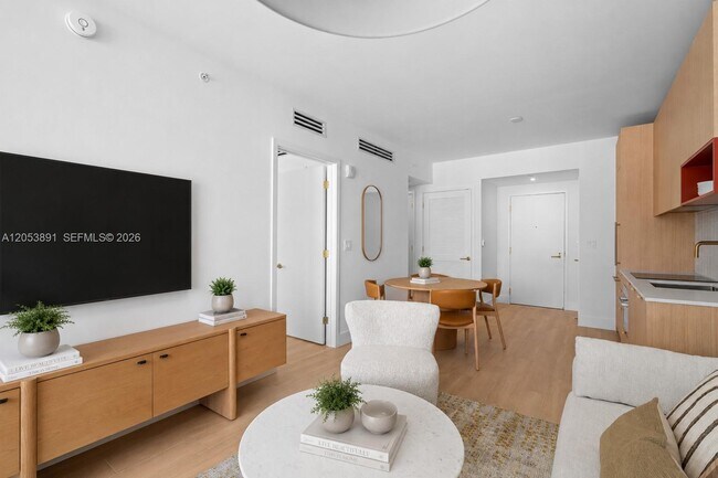 Foto del edificio - 90 NE 32nd St
