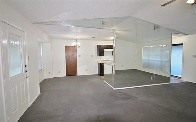 Foto del edificio - 1019 Cedar Run Dr