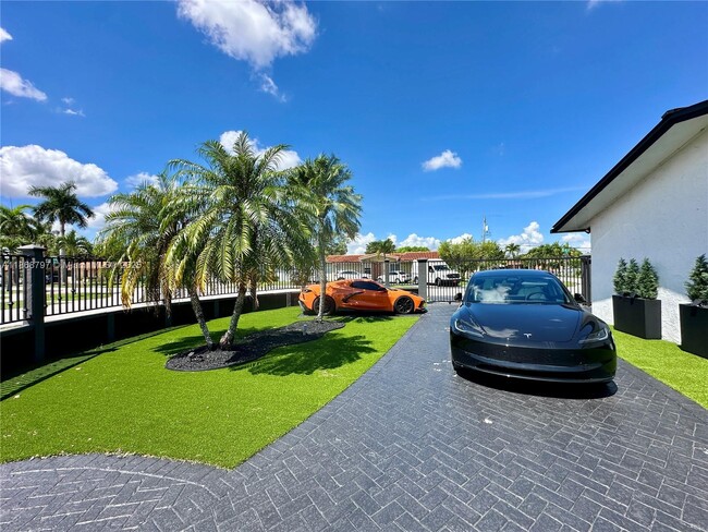 Foto del edificio - 9481 SW 10th St