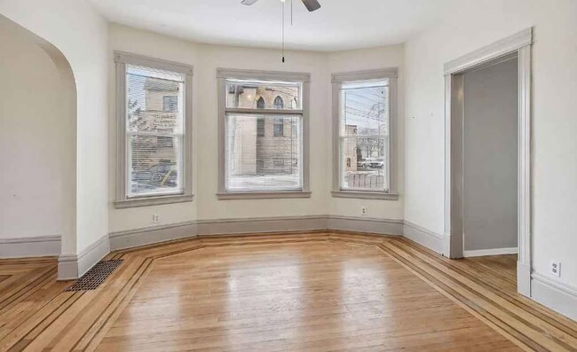 Foto del edificio - 530 Broadway St NE