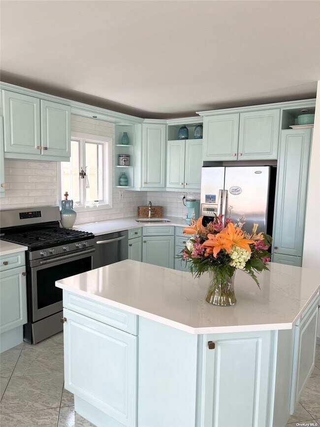 Foto del edificio - 87 Bay St