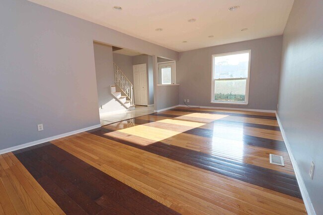 Foto del edificio - 427 MALLVIEW Ln