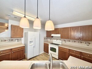 Foto del edificio - 4946 Bending Elms