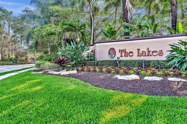 Foto del edificio - 794 Lake Blvd