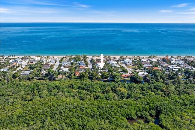 Foto del edificio - 3308 NE 16th Pl