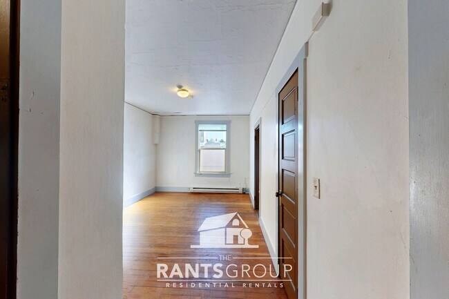 Foto del edificio - The Historic Kincy Hardware Building