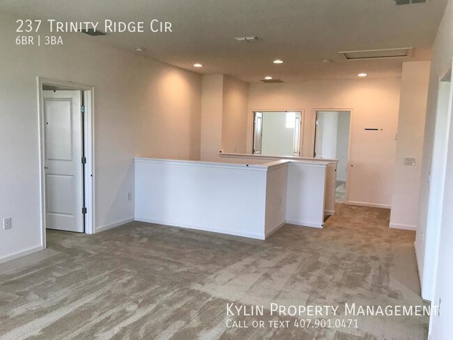 Foto del edificio - 237 Trinity Ridge Cir