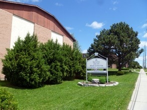Building Photo - Belsyde Avenue Apartments