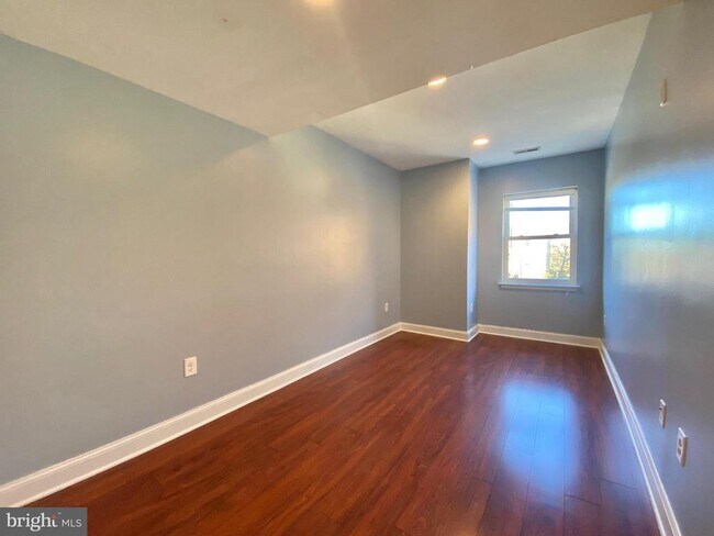 Foto del edificio - 1419 N 17th St