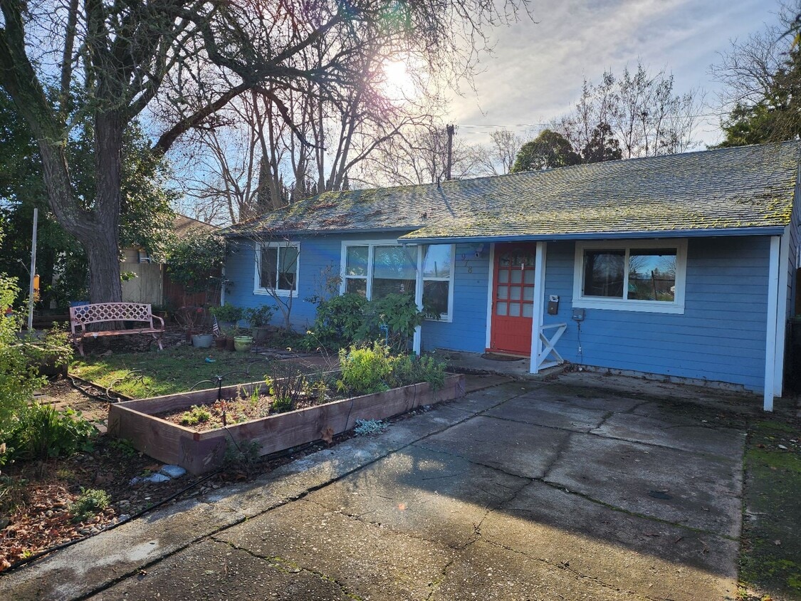 978 Mendocino Dr, Ukiah, CA 95482 House Rental in Ukiah, CA
