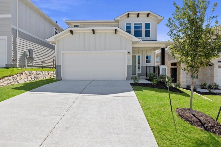 Foto principal - 11009 Sentinel Dr