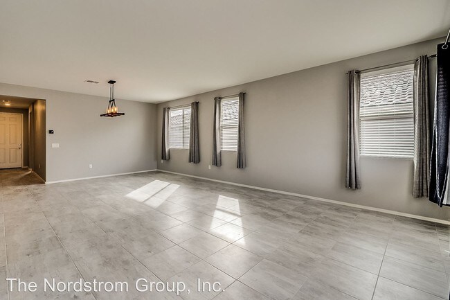 Foto del edificio - 8922 N Hardy Preserve Loop