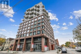 Building Photo - 2-802 Augusta Ave