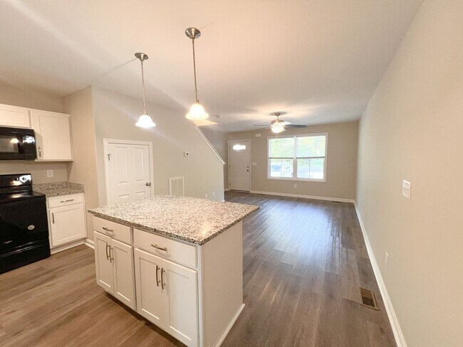 Foto del edificio - Just like New townhome for Rent!