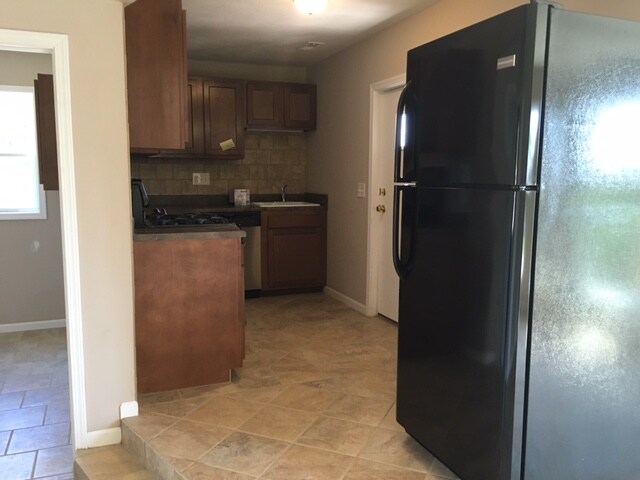 Building Photo - 2521 S 32nd Ave