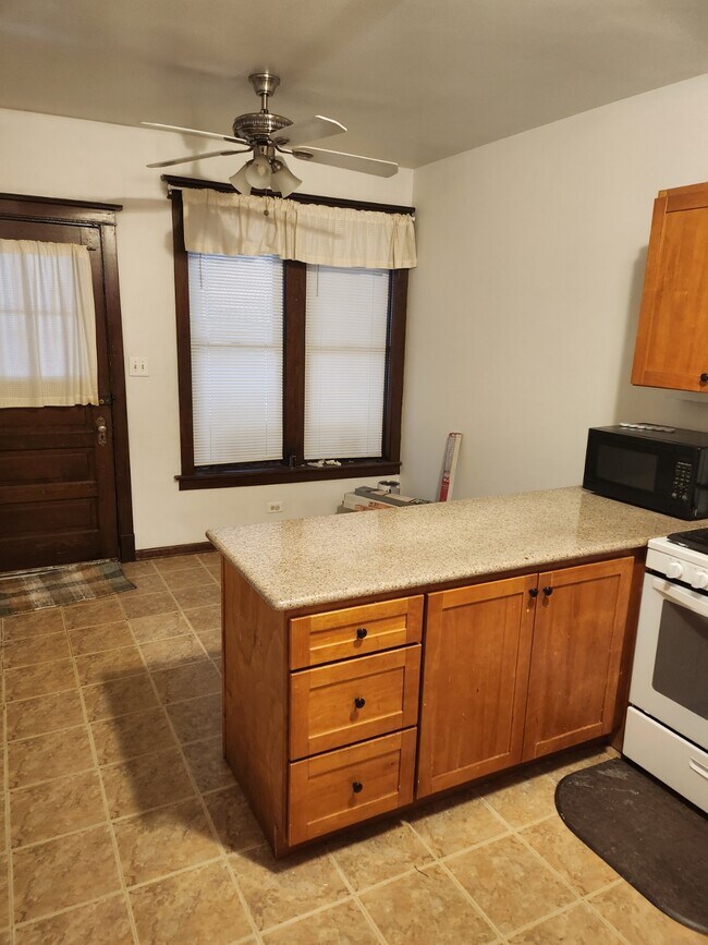 Foto del edificio - 3232 S Union Ave