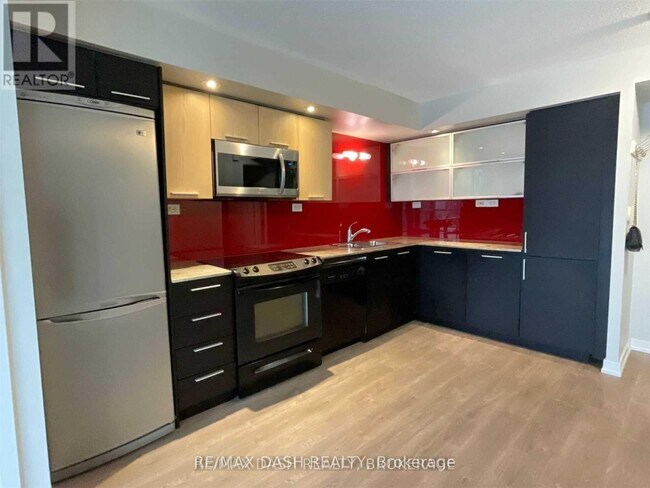 Photo du bâtiment - 906 - 25 CAPREOL COURT