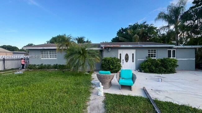 Foto del edificio - 1270 NW 111th St