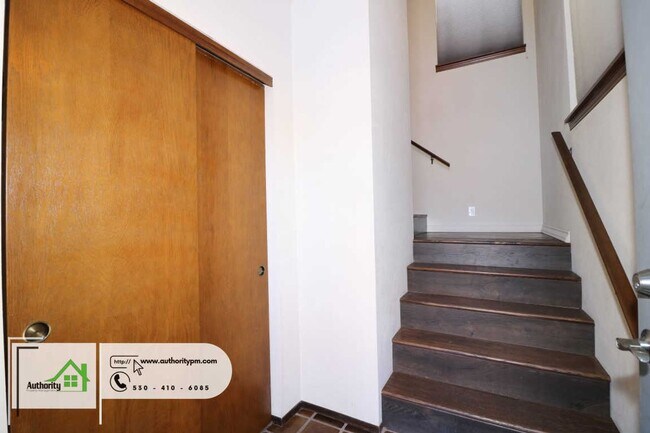 Foto del edificio - 426 Ridgecrest Trail