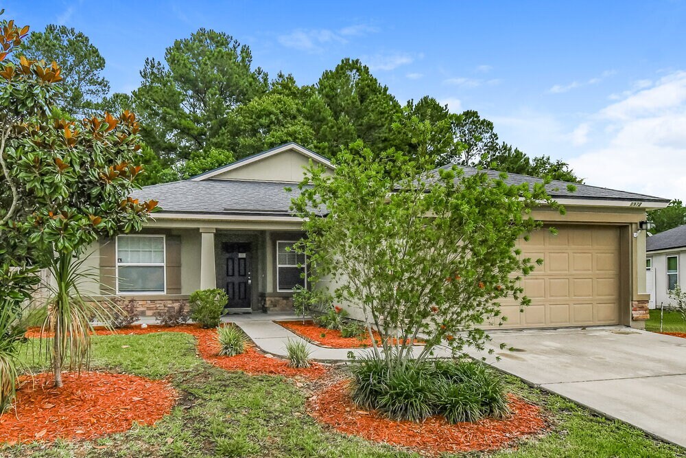 Primary Photo - 1972 Cherokee Cove Trail