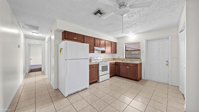 Foto del edificio - 2 br, 1 bath Duplex - 1236 Josephine Street