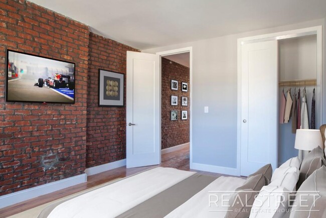 Foto del edificio - 1 Bedroom Apartment in Crown heights with ...