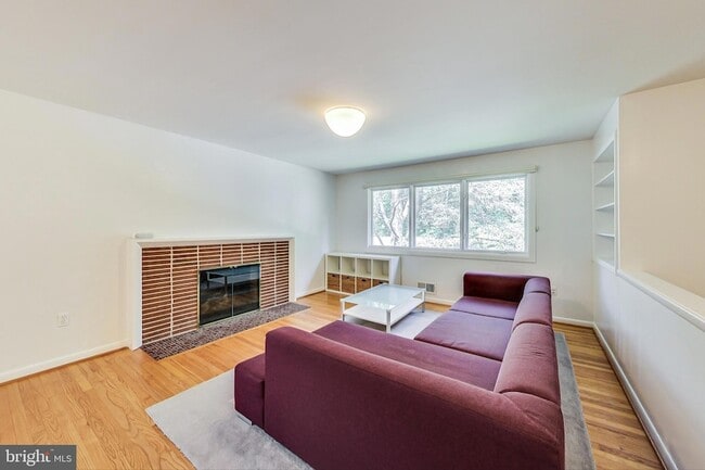 Foto del edificio - 6515 E Halbert Rd