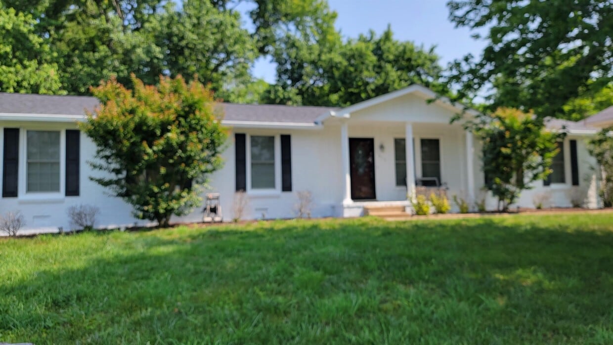 Photo - 517 des (Hermitage, TN)