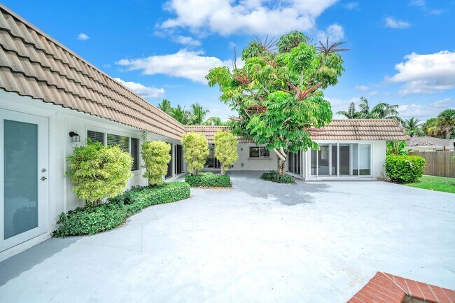 Foto del edificio - 1424 SW 13th Dr