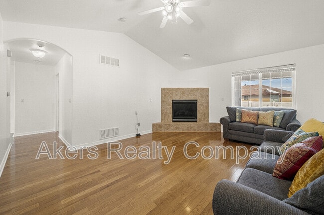 Foto del edificio - 2143 Teal Ct