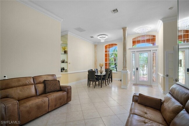 Building Photo - 5024 SW 8th Pl