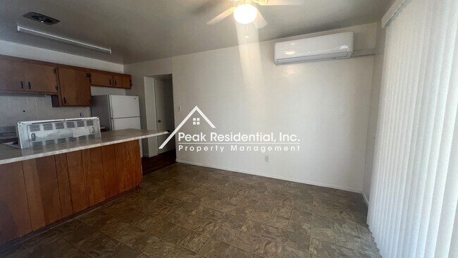 Building Photo - Nice 2bd/1ba Lincoln Village Area Duplex w...