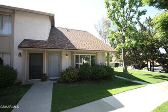 Building Photo - 2639 La Paloma Cir