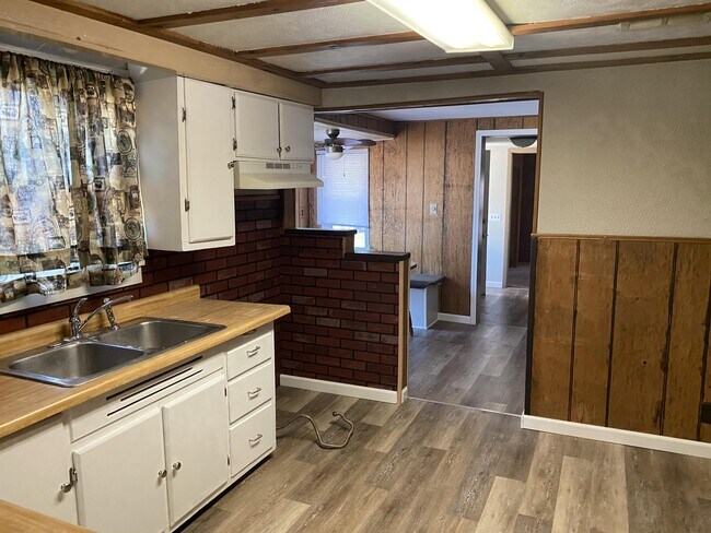 Building Photo - 4315 W 41st Ave